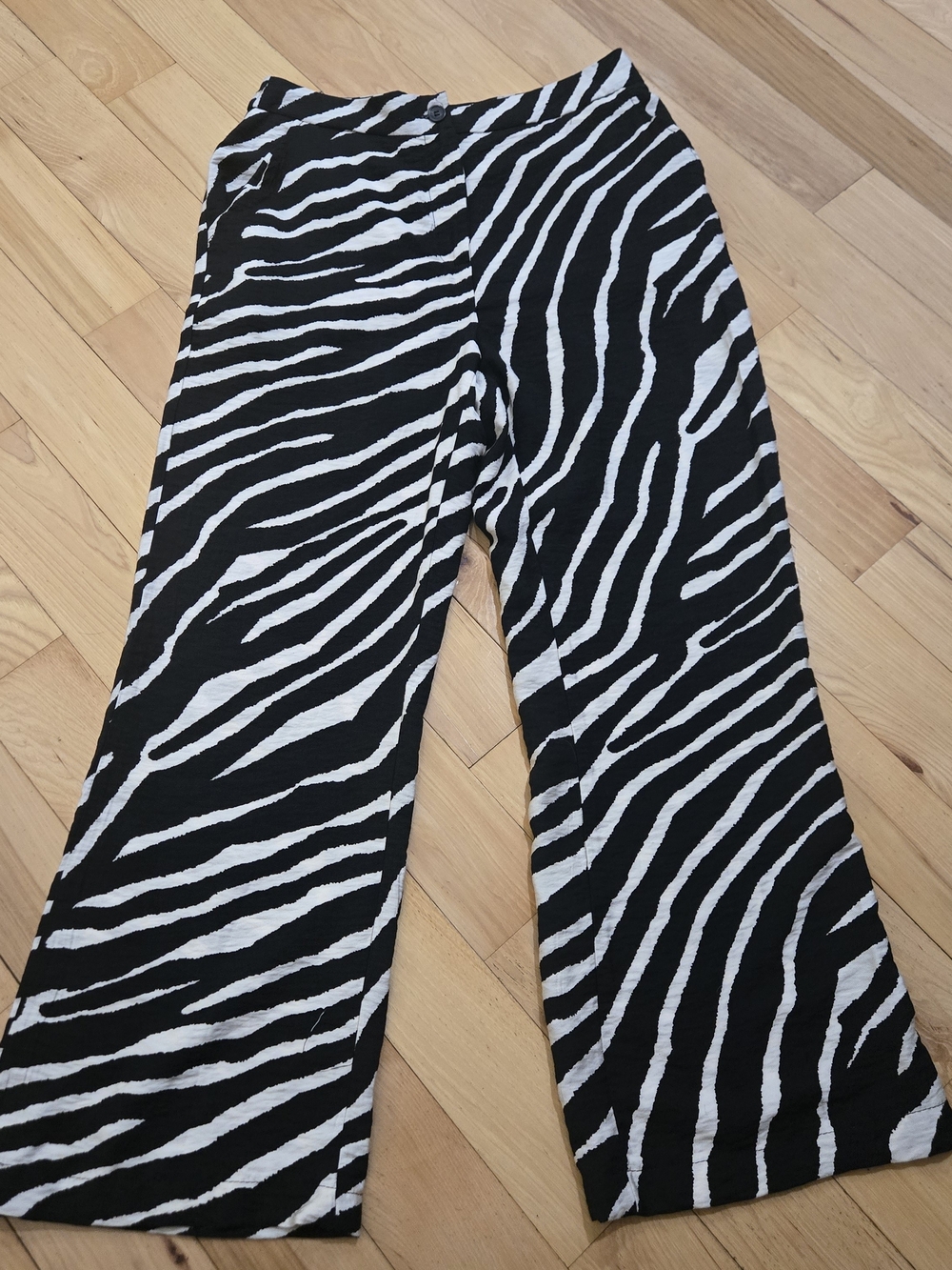 Sincerely Jules Zebra Print Wide Leg Cropped Pants